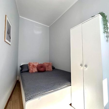 Mmrent Shadow Room Γκντανσκ Εξωτερικό φωτογραφία